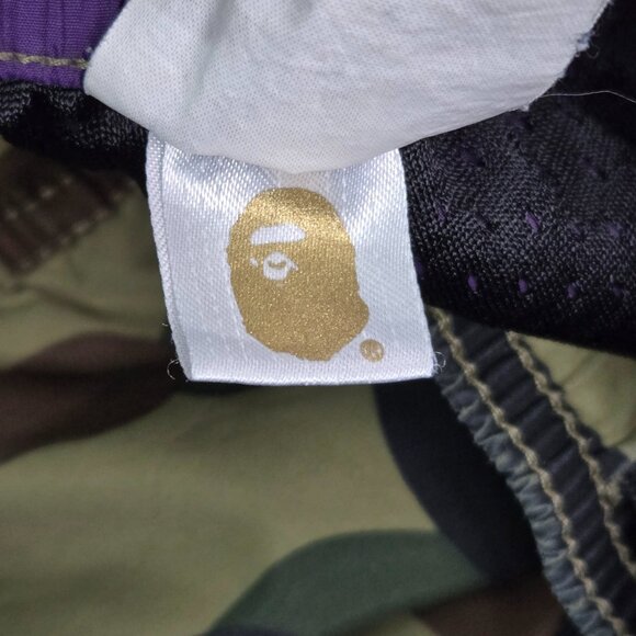 A Bathing Ape Men Shorts XL Purple Camouflage Polyester‎ Shark Face READ - Picture 11 of 12